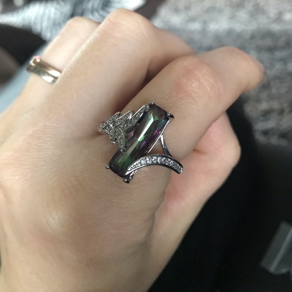 New S925 silver Long Cubic Zircon Stone ring - Picture 4 of 5